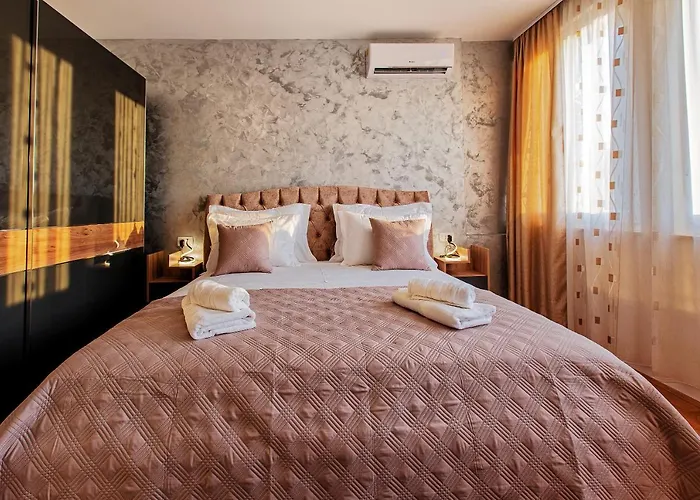 New! Luxury Apartment Dona